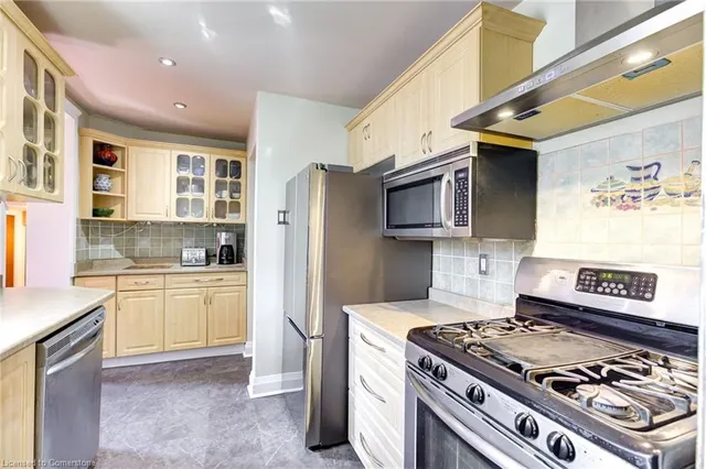 Additional image 34 of 93 Stirling Ave