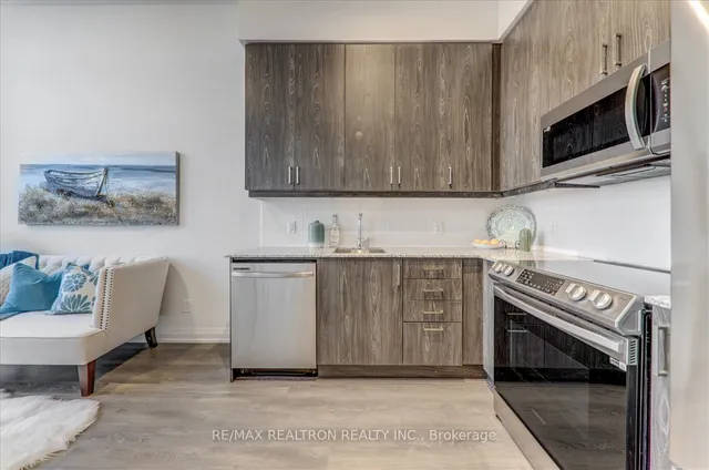 Additional image 17 of 20 Meadowglen Pl Unit 2906