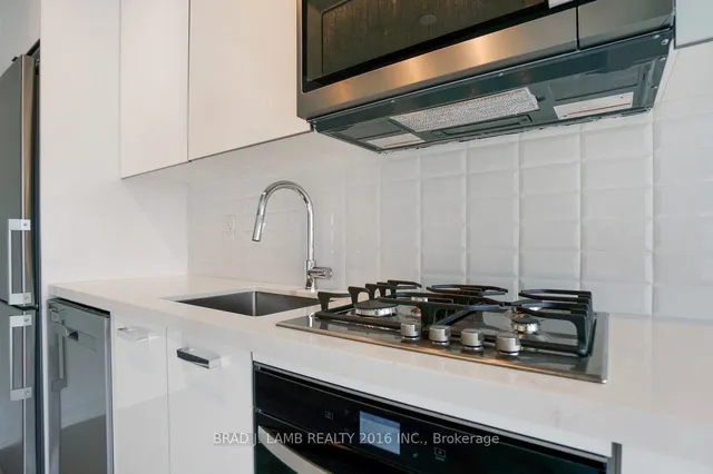 Additional image 9 of 195 McCaul St Unit 601