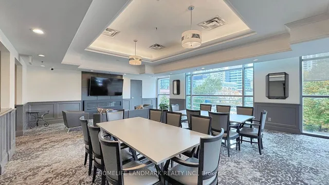 Additional image 28 of 33 Empress Ave Unit 916