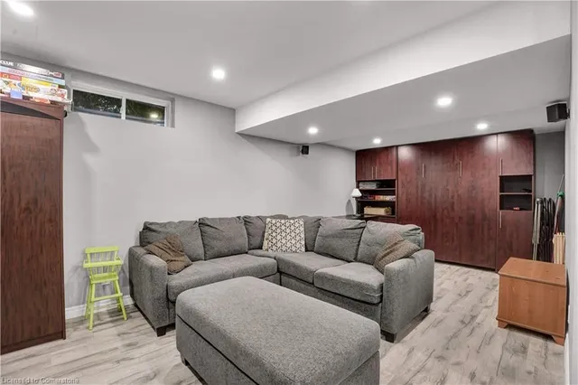 Additional image 32 of 30 Bryan Crt Unit 14