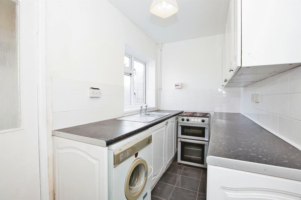Additional image 4 of Montacute Road, Tintinhull, YEOVIL