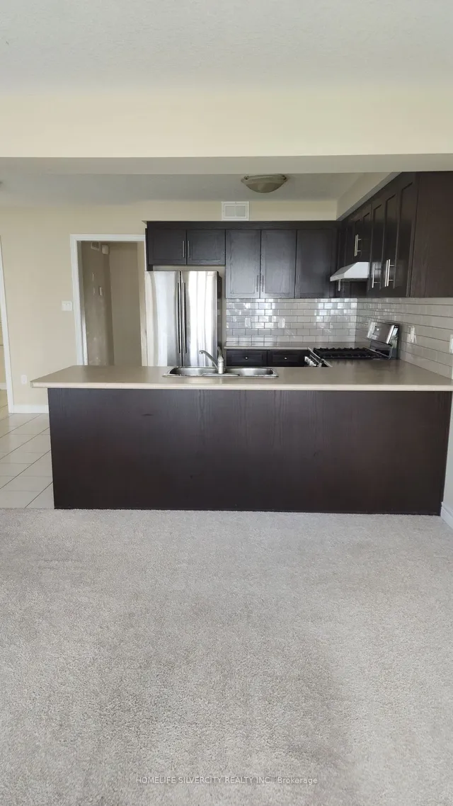 Additional image 4 of 17 Valleybrook Dr