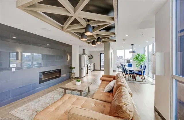 Additional image 41 of 60 Charles Street West, St Unit 604