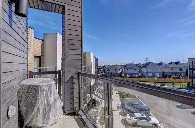 Additional image 27 of 261 Woodbine Ave