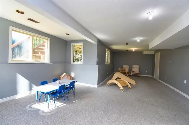 Additional image 36 of 244 MICHENER Cres