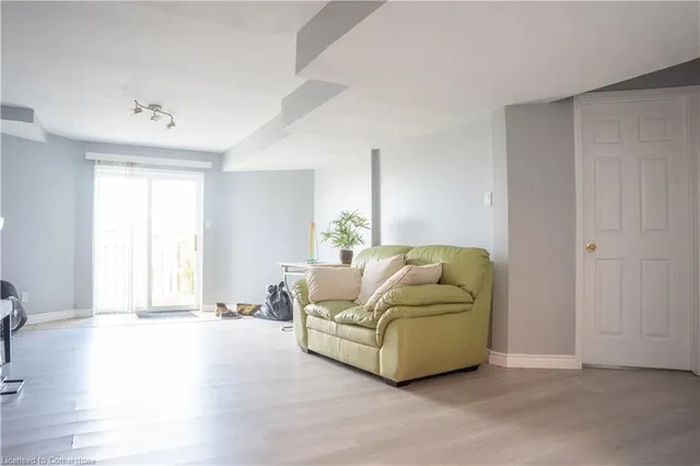 Additional image 19 of 53 Sandwell Crt