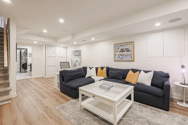 Additional image 26 of 186 Macpherson Ave