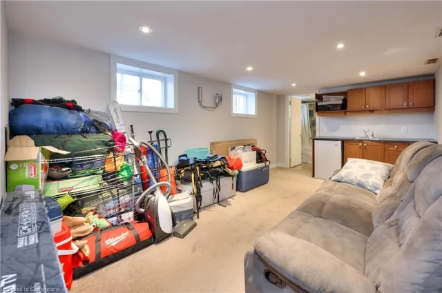 Additional image 36 of 134 Brubacher St