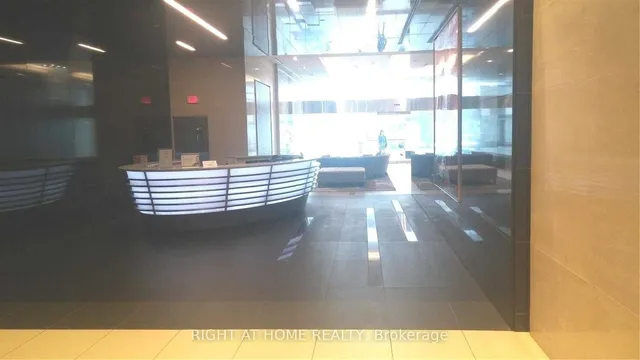 Additional image 4 of 388 Yonge St Unit 7405