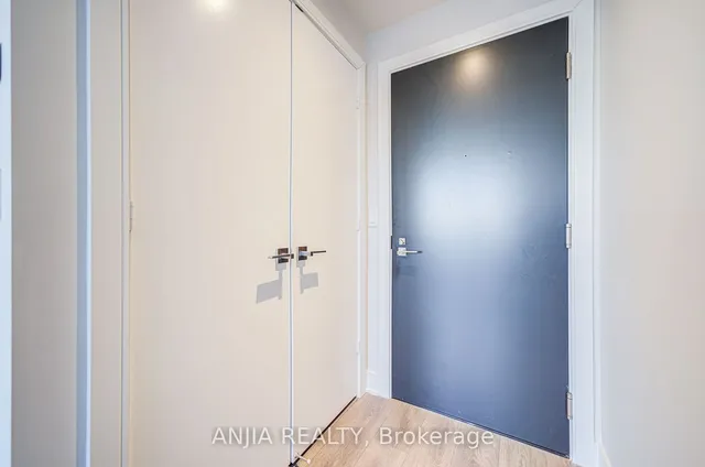 Additional image 10 of 89 McGill St Unit 1306