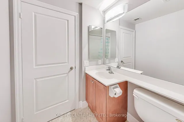 Additional image 10 of 58 Marine Parade Dr Unit 221