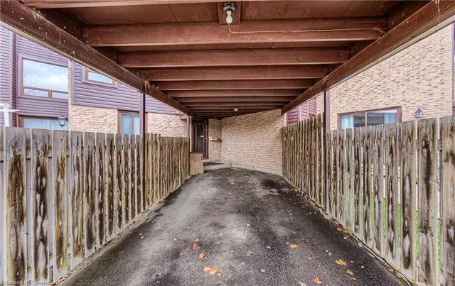 Additional image 27 of 28 Underhill Cres Unit 11