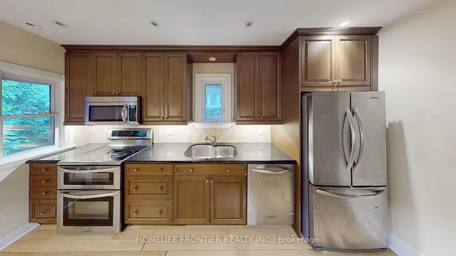 Additional image 6 of 139 Hillhurst Blvd