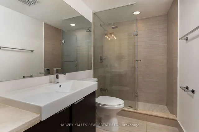 Additional image 34 of 478 King St Unit 301