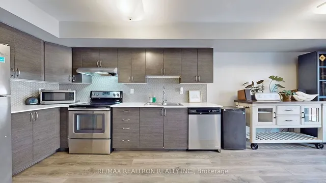 Additional image 9 of 1483 Birchmount Rd Unit 304