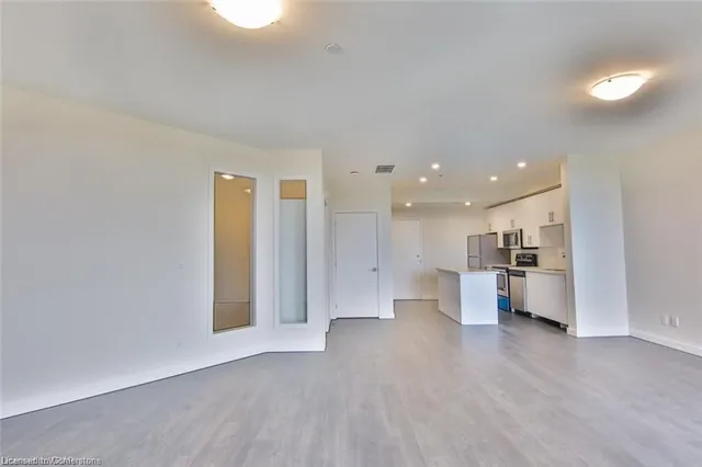 Additional image 8 of 690 King St Unit 522