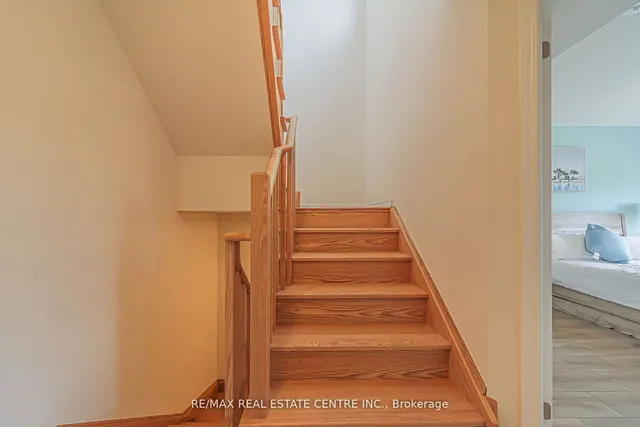 Additional image 4 of 20 Woodstream Dr Unit 8
