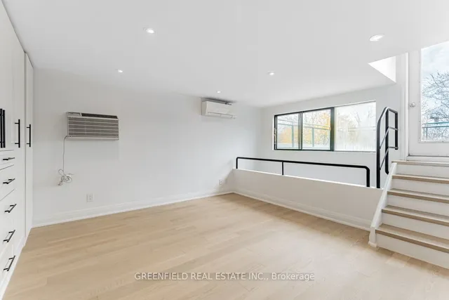 Additional image 15 of 185 Carlton St Unit 3