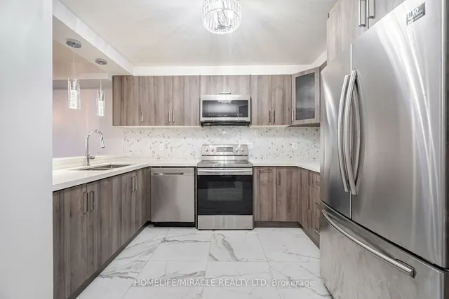 Additional image 10 of 236 Albion Rd Unit 1403