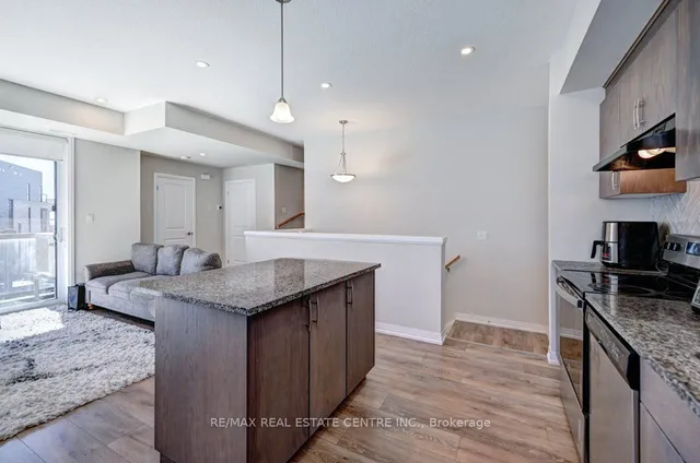 Additional image 15 of 261 Woodbine Ave