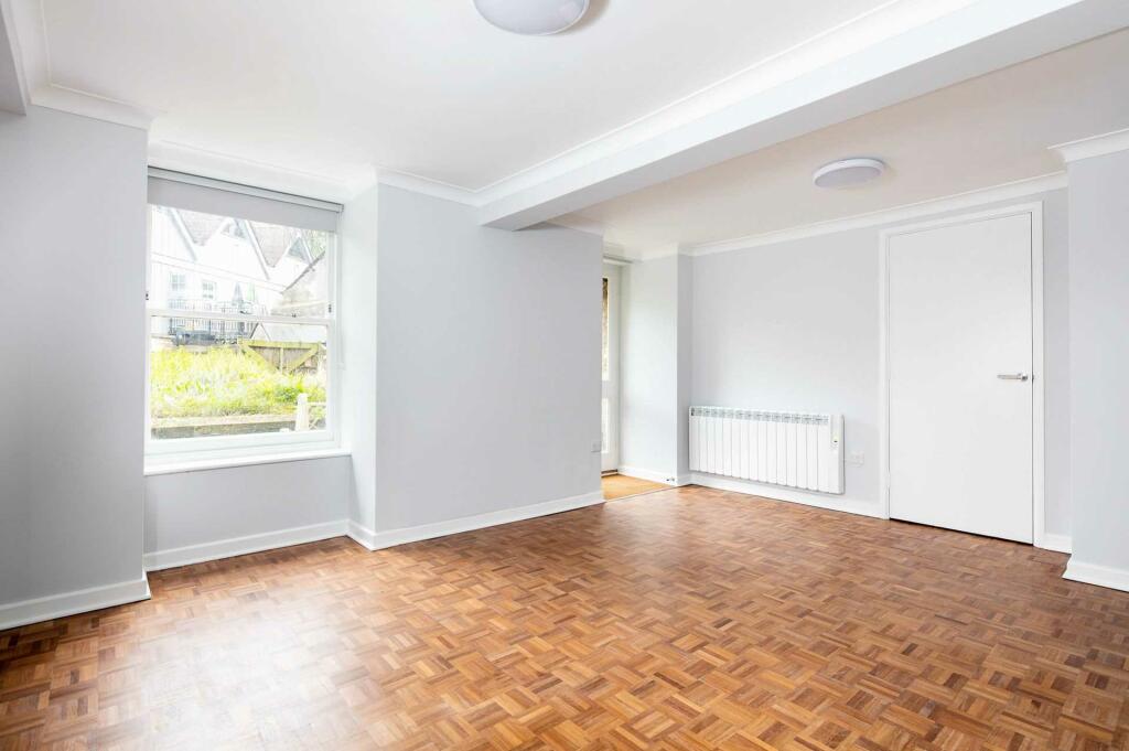 Additional image 4 of Laura Place