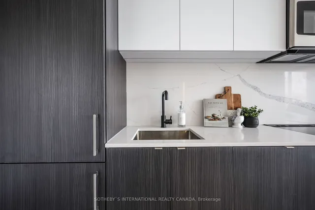 Additional image 9 of 500 Dupont St Unit 308