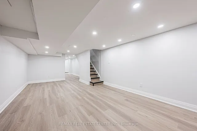 Additional image 25 of 555 Milverton Blvd
