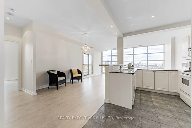 Additional image 12 of 1 Leaside Park Dr Unit 709