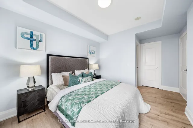 Additional image 31 of 100 Harrison Garden Blvd Unit 1211
