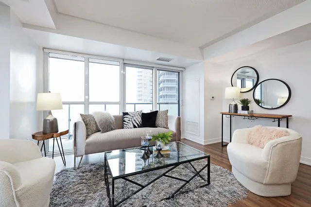 Additional image 11 of 225 Village Green Sq Unit 607