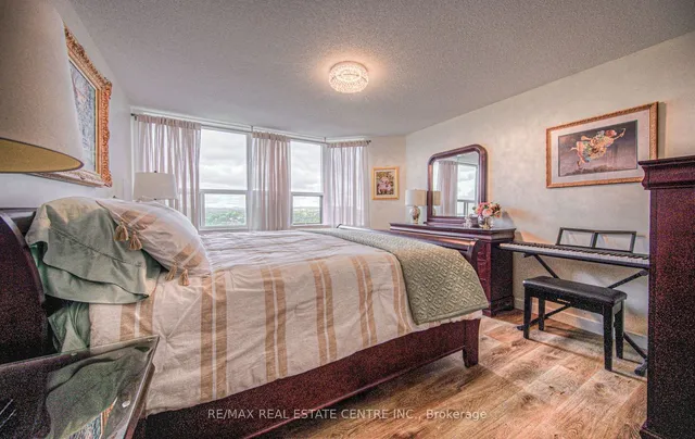 Additional image 30 of 55 Green Valley Dr Unit 1806