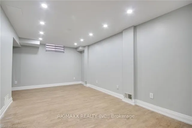 Additional image 19 of 813 Fairway Cres