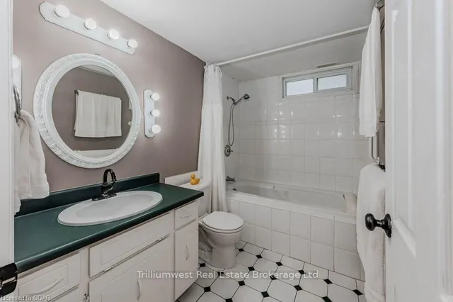 Additional image 32 of 122 MARTINGLEN Cres