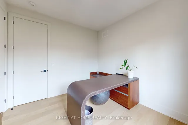 Additional image 23 of 152 Sheldon Ave