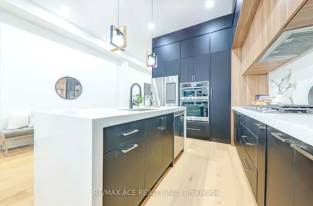 Additional image 14 of 26 August Ave