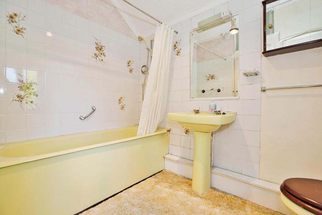 Additional image 9 of Lower Turners Barn Lane, Yeovil, Somerset, BA20