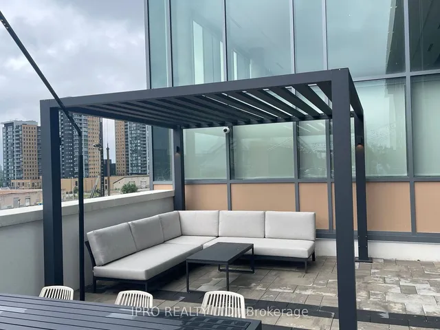 Additional image 24 of 15 Wellington St Unit 211