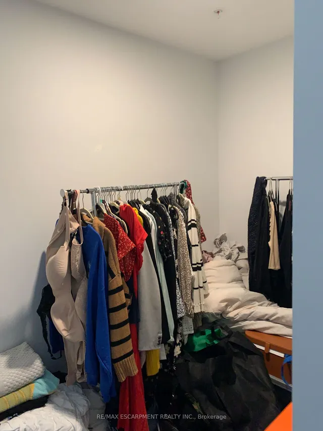 Additional image 19 of 5 Wake Robin Dr Unit 210