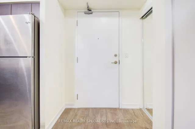 Additional image 6 of 1410 Dupont St Unit 908