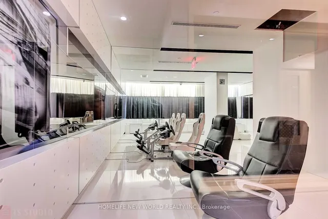 Additional image 28 of 45 Charles St Unit 1002