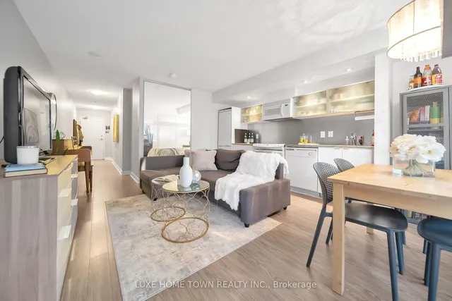 Additional image 12 of 4K Spadina Ave Unit 711