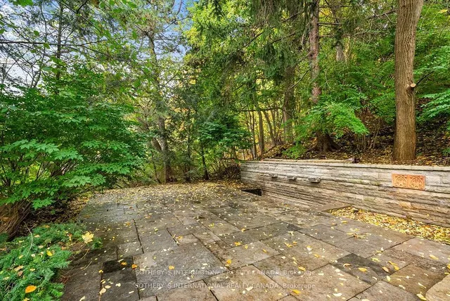 Additional image 8 of 56 Roxborough Dr