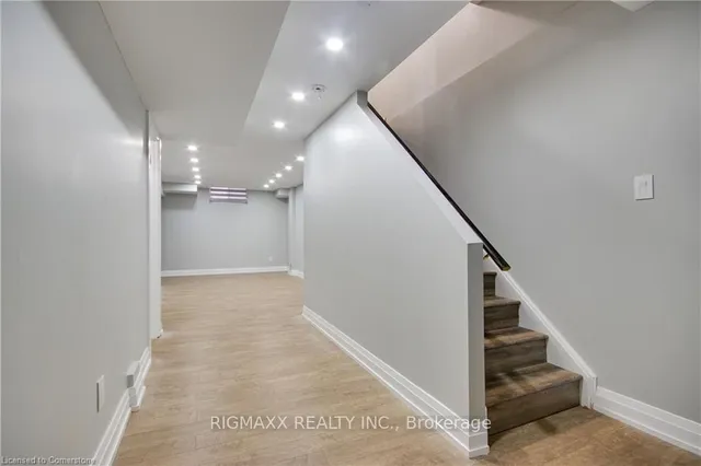 Additional image 18 of 813 Fairway Cres