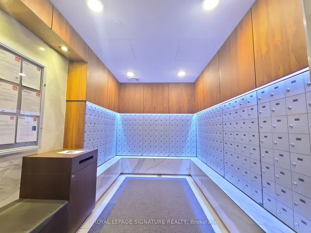 Additional image 21 of 275 Village Green Sq Unit 1223