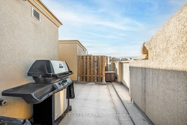 Additional image 22 of 78 Carr St Unit 25