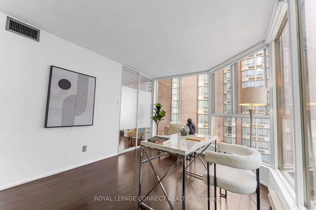 Additional image 10 of 55 Centre Ave Unit 1402