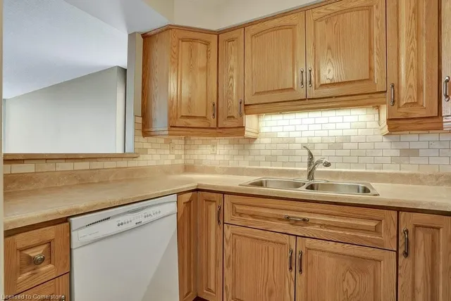 Additional image 7 of 1414 King St Unit 1204