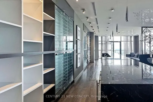 Additional image 31 of 65 St Mary St Unit 1006