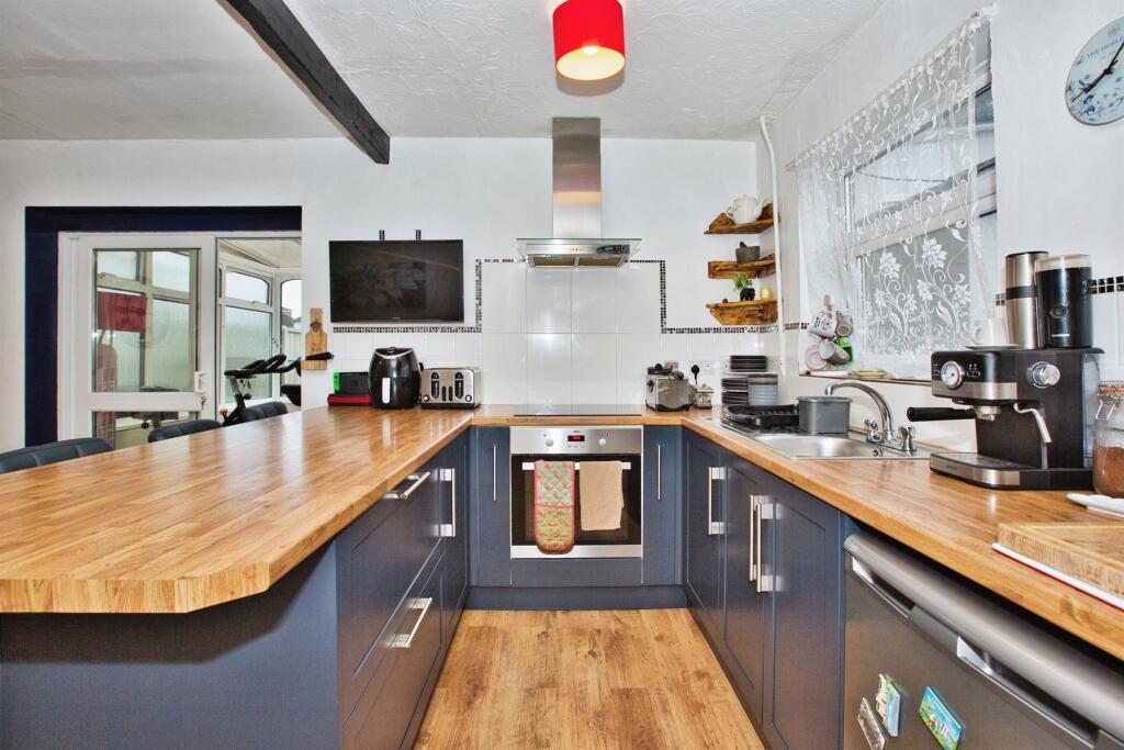 Additional image 5 of Ilchester Road, Yeovil